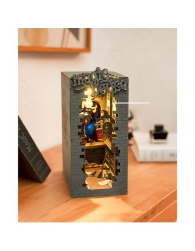 Maqueta Sujetalibros Magic House