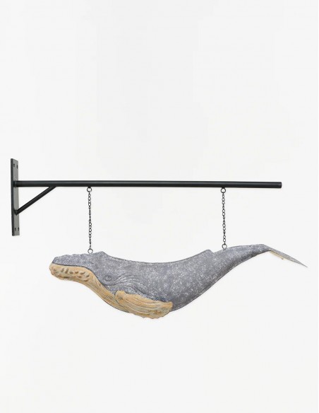 Ballena de metal con soporte para colgar