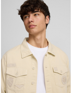 Sobrecamisa desgastada parches piedra 2