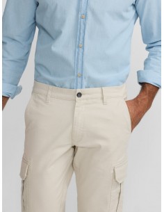 Pantalon cargo casual piedra 2