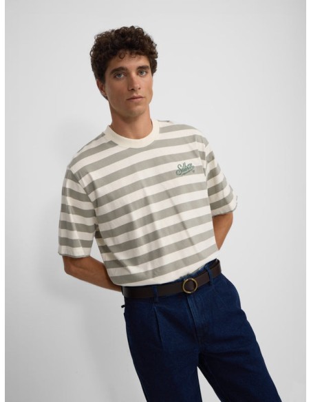 Camiseta special fit rayas verde crema
